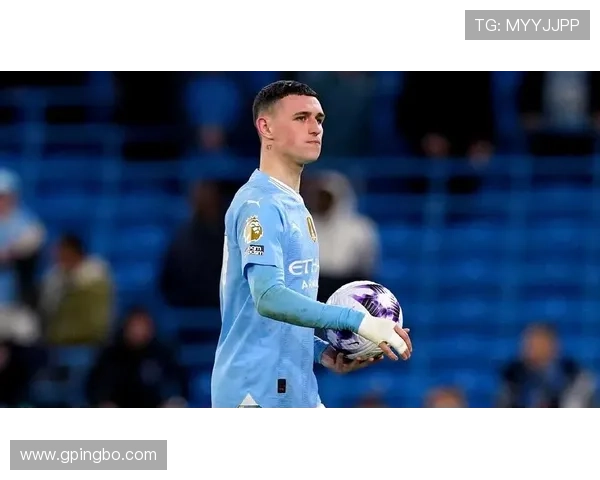 福登伪边锋内收担任中场连接器的战术解析