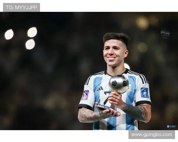 从南美潜力股到欧洲顶级中场：恩佐的成长轨迹